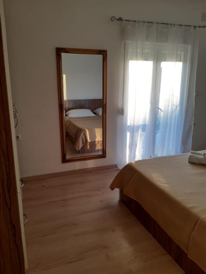 Apartment Luka Bibinje Buitenkant foto