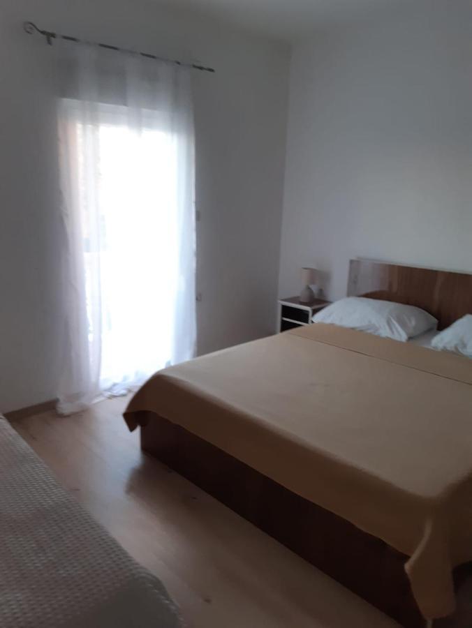 Apartment Luka Bibinje Buitenkant foto
