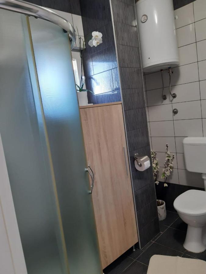 Apartment Luka Bibinje Buitenkant foto